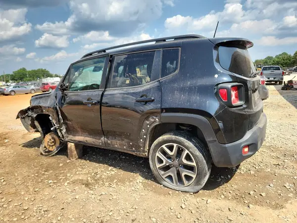 ZACCJABB7JPJ52087 2018 JEEP RENEGADE - Image 2