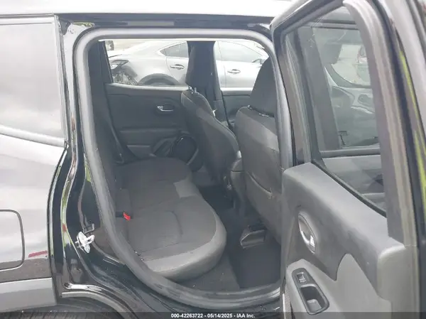 ZACCJABB7JPJ55460 2018 JEEP RENEGADE - Image 8