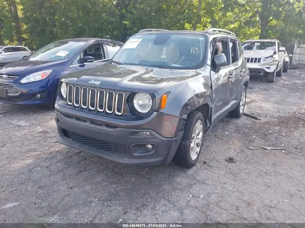 ZACCJABB7JPJ62571 2018 JEEP RENEGADE - Image 2