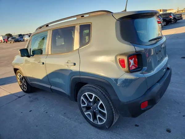 ZACCJABB7JPJ66250 2018 JEEP RENEGADE - Image 2