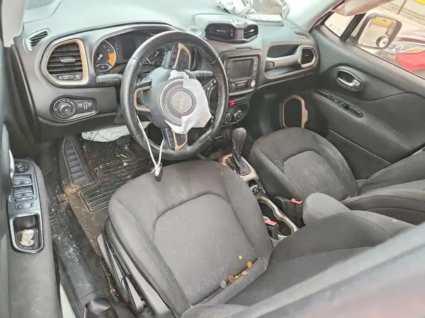 ZACCJABB8HPF37963 2017 JEEP RENEGADE - Image 8