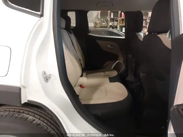 ZACCJABB8HPF53080 2017 JEEP RENEGADE - Image 8