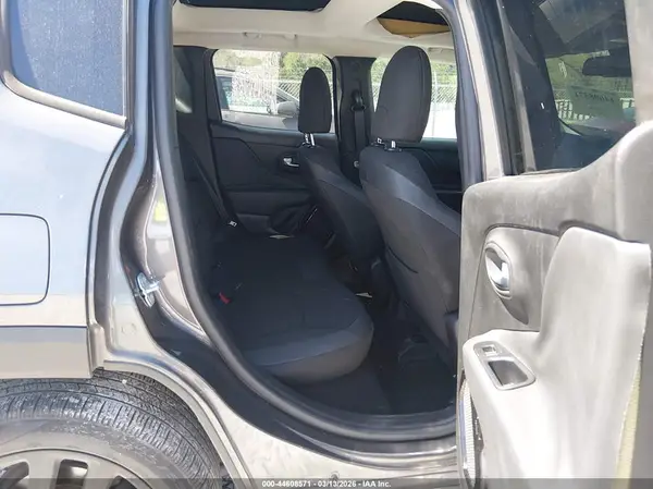 ZACCJABB8HPG16811 2017 JEEP RENEGADE - Image 8