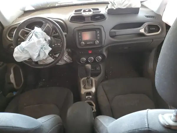 ZACCJABB8HPG36797 2017 JEEP RENEGADE - Image 8
