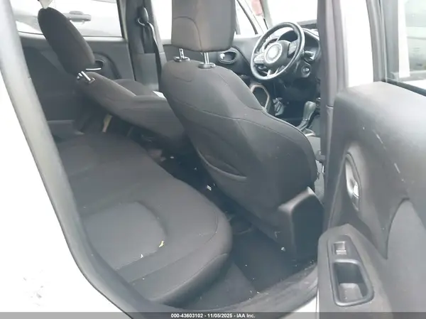 ZACCJABB8HPG45452 2017 JEEP RENEGADE - Image 8