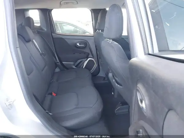 ZACCJABB8HPG49128 2017 JEEP RENEGADE - Image 8