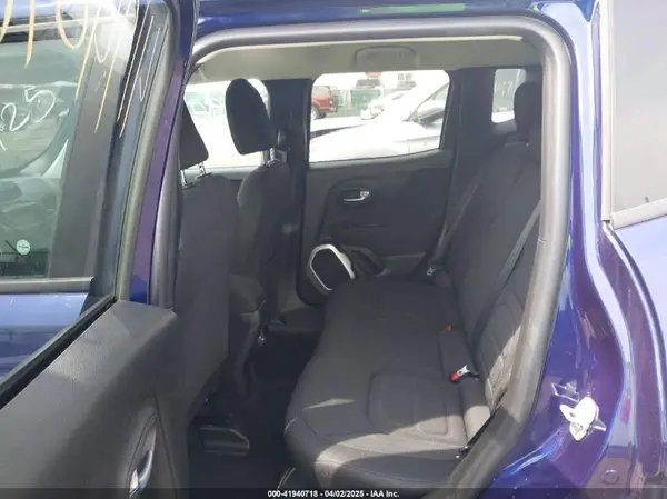 ZACCJABB8JPG83883 2018 JEEP RENEGADE - Image 8