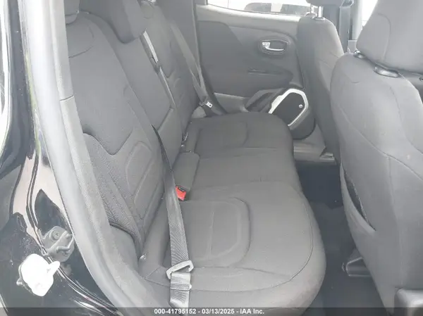 ZACCJABB8JPH38154 2018 JEEP RENEGADE - Image 8