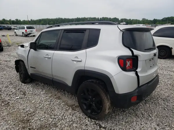 ZACCJABB8JPH40146 2018 JEEP RENEGADE - Image 2