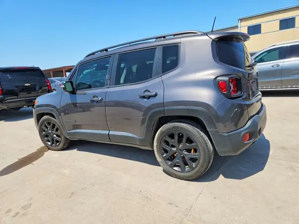 ZACCJABB8JPH46142 2018 JEEP RENEGADE - Image 2