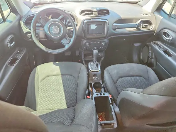 ZACCJABB8JPH46142 2018 JEEP RENEGADE - Image 8