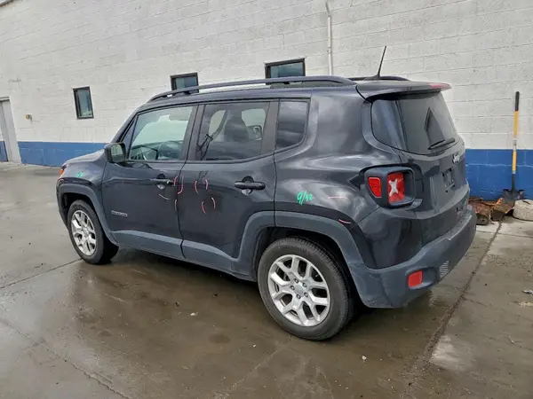 ZACCJABB8JPH48246 2018 JEEP RENEGADE - Image 2