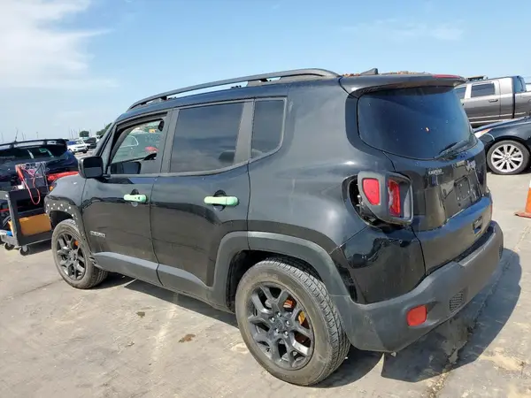 ZACCJABB8JPH77245 2018 JEEP RENEGADE - Image 2