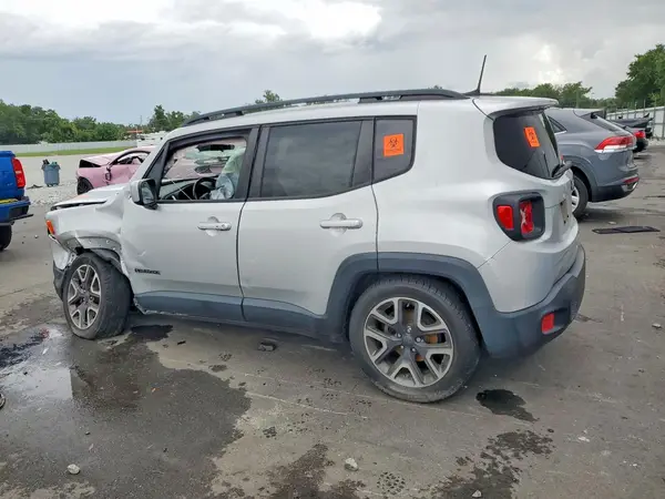 ZACCJABB8JPH83644 2018 JEEP RENEGADE - Image 2