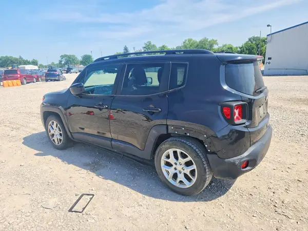 ZACCJABB8JPJ06994 2018 JEEP RENEGADE - Image 2
