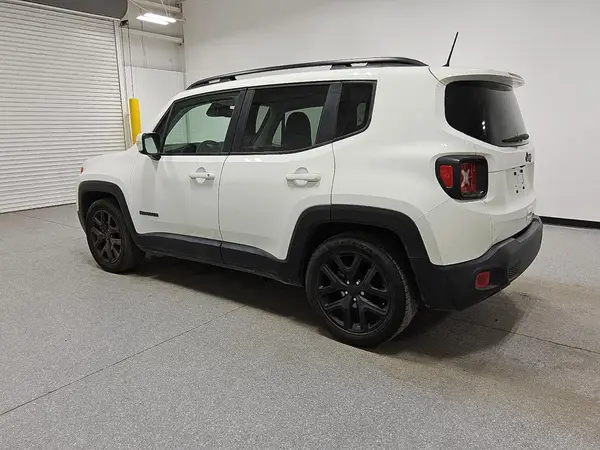 ZACCJABB8JPJ12696 2018 JEEP RENEGADE - Image 2