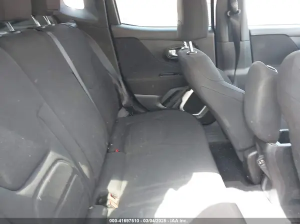 ZACCJABB8JPJ35329 2018 JEEP RENEGADE - Image 8