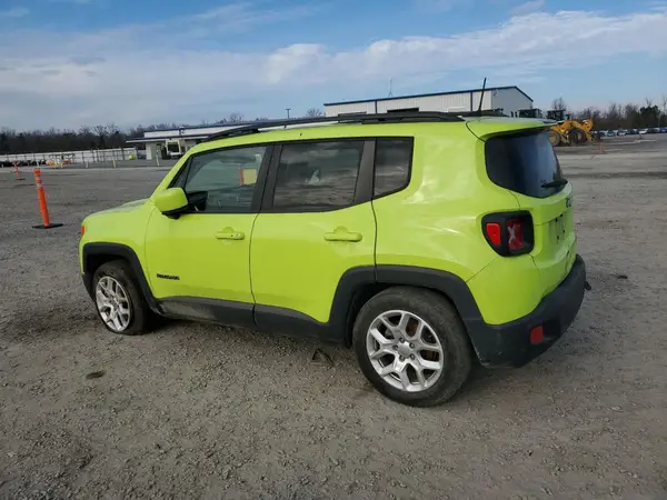 ZACCJABB8JPJ61672 2018 JEEP RENEGADE - Image 2