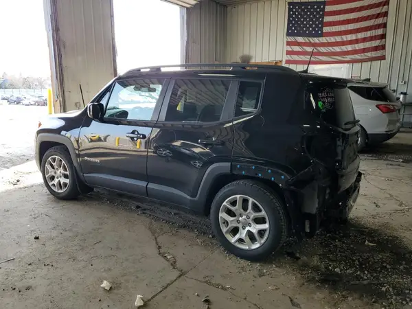 ZACCJABB8JPJ67018 2018 JEEP RENEGADE - Image 2