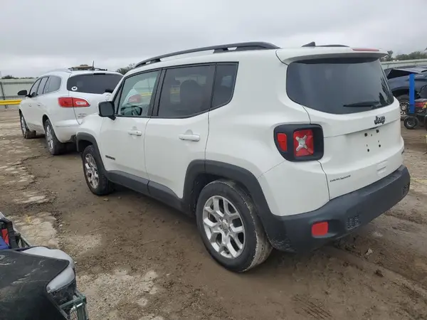 ZACCJABB8JPJ68072 2018 JEEP RENEGADE - Image 2