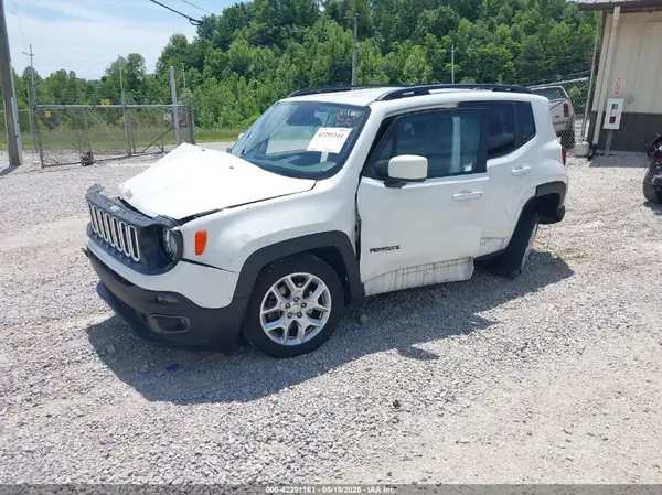 ZACCJABB8JPJ69500 2018 JEEP RENEGADE - Image 2