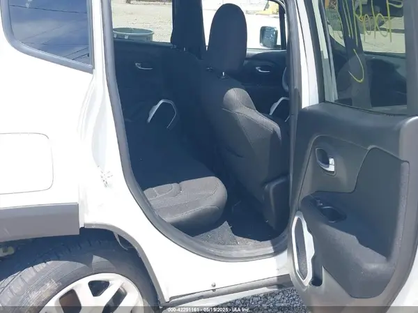 ZACCJABB8JPJ69500 2018 JEEP RENEGADE - Image 8