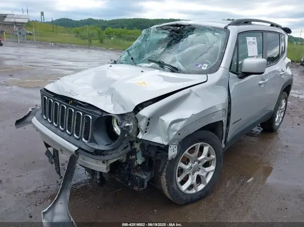 ZACCJABB9HPE61573 2017 JEEP RENEGADE - Image 2