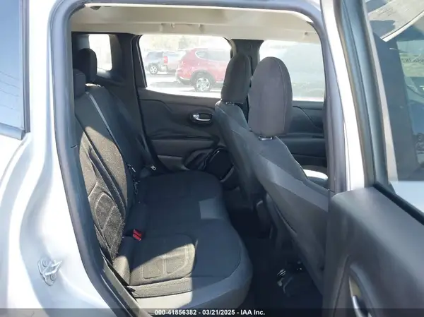 ZACCJABB9HPE65123 2017 JEEP RENEGADE - Image 8