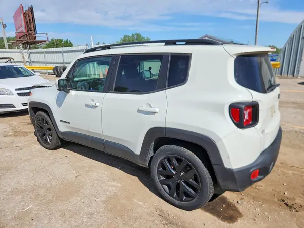 ZACCJABB9HPF15633 2017 JEEP RENEGADE - Image 2