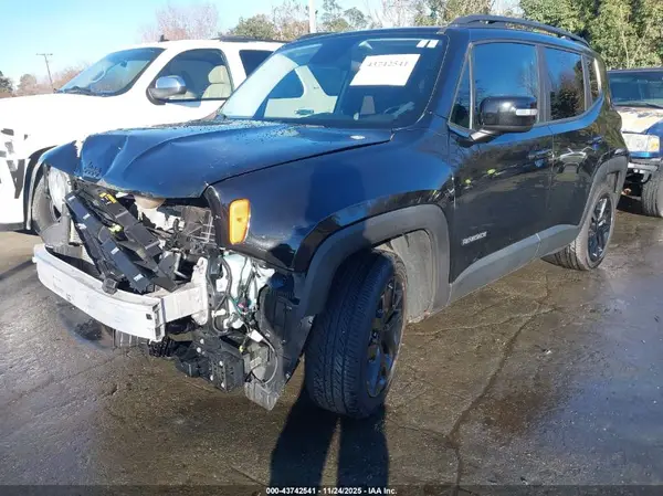 ZACCJABB9HPF73144 2017 JEEP RENEGADE - Image 2
