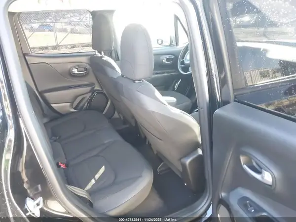 ZACCJABB9HPF73144 2017 JEEP RENEGADE - Image 8