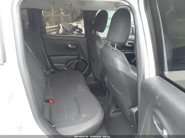 ZACCJABB9HPF84600 2017 JEEP RENEGADE - Image 8