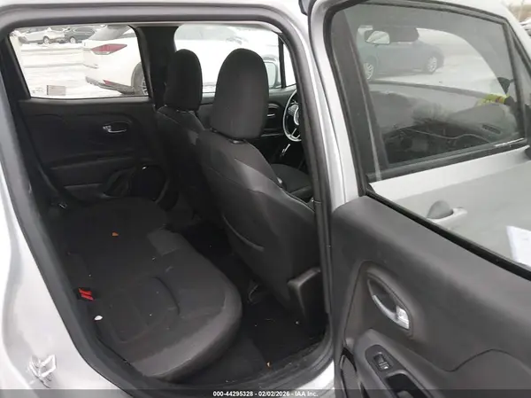 ZACCJABB9HPG01721 2017 JEEP RENEGADE - Image 8