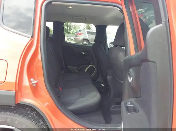 ZACCJABB9HPG37652 2017 JEEP RENEGADE - Image 8