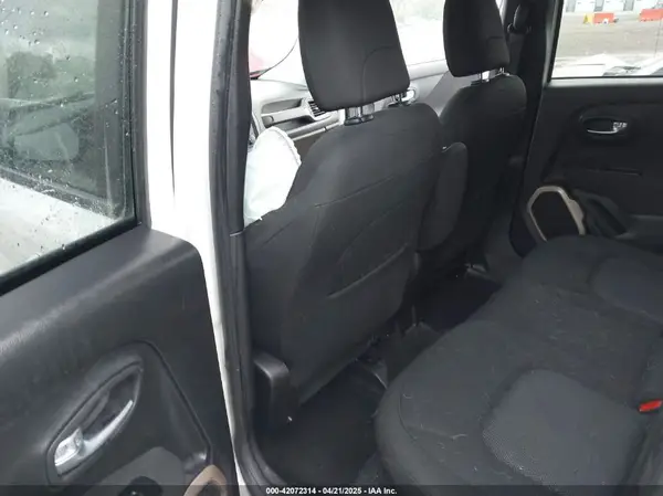 ZACCJABB9HPG51308 2017 JEEP RENEGADE - Image 8