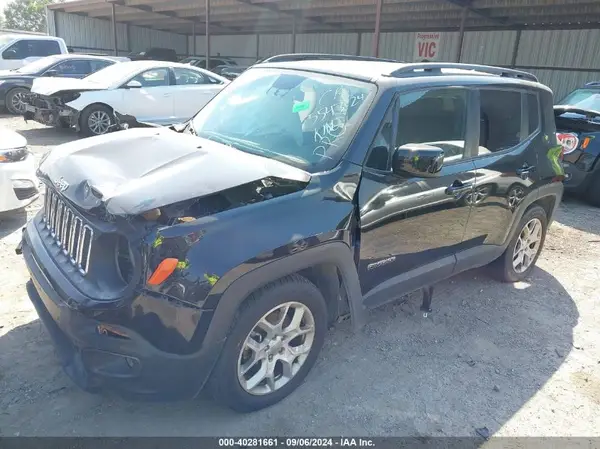 ZACCJABB9JPH06538 2018 JEEP RENEGADE - Image 2