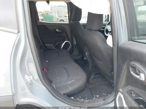 ZACCJABB9JPH20388 2018 JEEP RENEGADE - Image 8