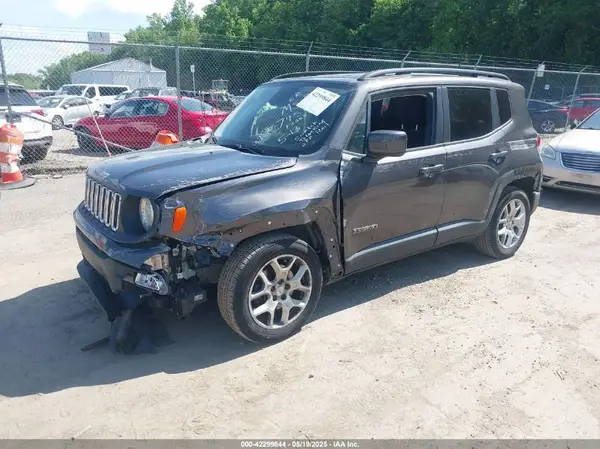 ZACCJABB9JPH38292 2018 JEEP RENEGADE - Image 2