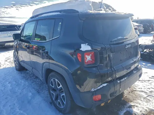 ZACCJABB9JPH58249 2018 JEEP RENEGADE - Image 2