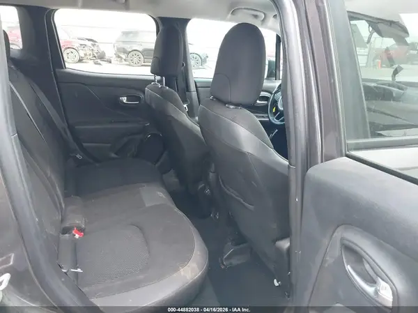 ZACCJABB9JPH68733 2018 JEEP RENEGADE - Image 8