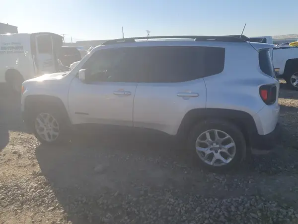 ZACCJABB9JPH87492 2018 JEEP RENEGADE - Image 2