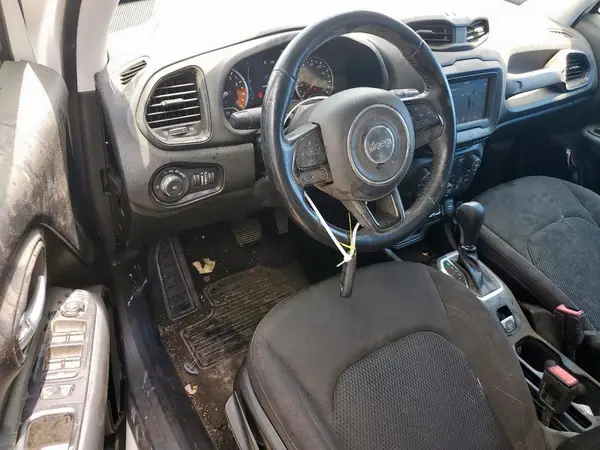ZACCJABB9JPJ71501 2018 JEEP RENEGADE - Image 8