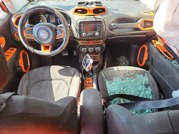 ZACCJABBXHPE41591 2017 JEEP RENEGADE - Image 8
