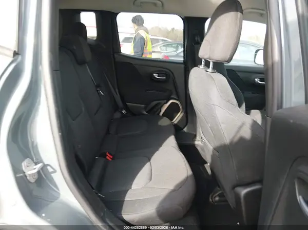ZACCJABBXHPF12899 2017 JEEP RENEGADE - Image 8