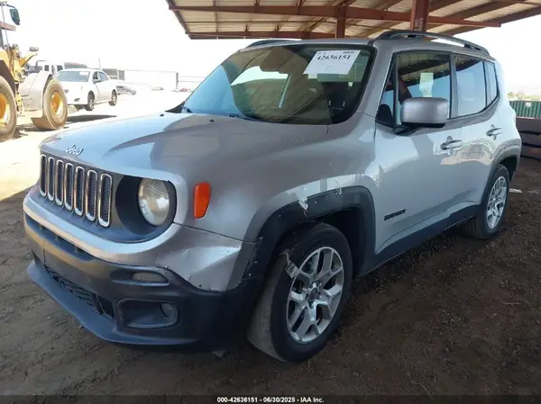 ZACCJABBXHPF38385 2017 JEEP RENEGADE - Image 2