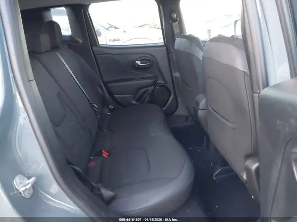 ZACCJABBXHPF44459 2017 JEEP RENEGADE - Image 8