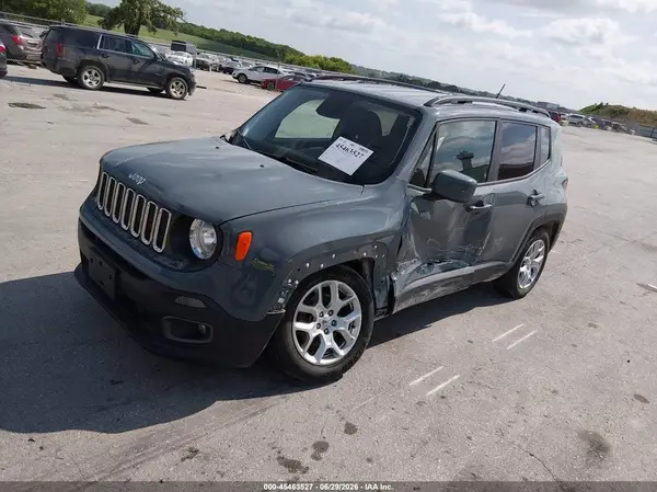 ZACCJABBXHPF64825 2017 JEEP RENEGADE - Image 2