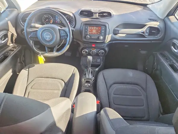 ZACCJABBXHPF94083 2017 JEEP RENEGADE - Image 8