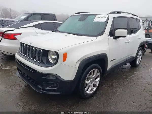 ZACCJABBXHPF98926 2017 JEEP RENEGADE - Image 2