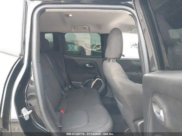 ZACCJABBXHPG23162 2017 JEEP RENEGADE - Image 8
